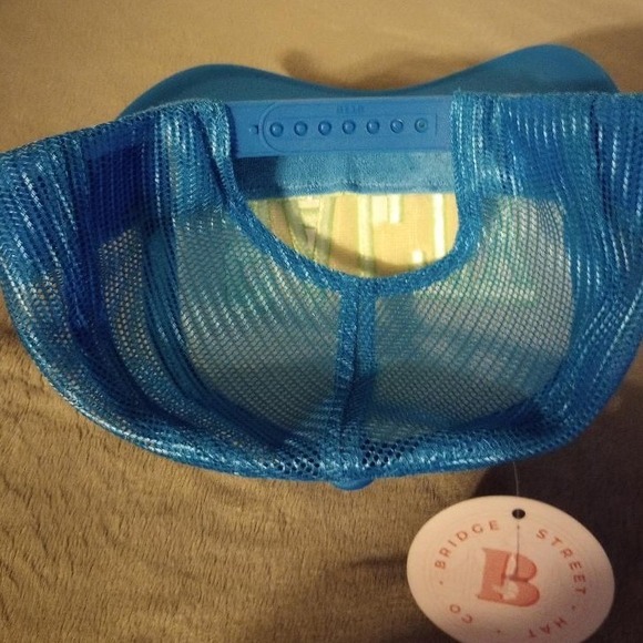 Bridge Street Hat Co Salty Trucker Hat Teal Mesh Adjustable‎ Snapback Casual - Picture 3 of 3